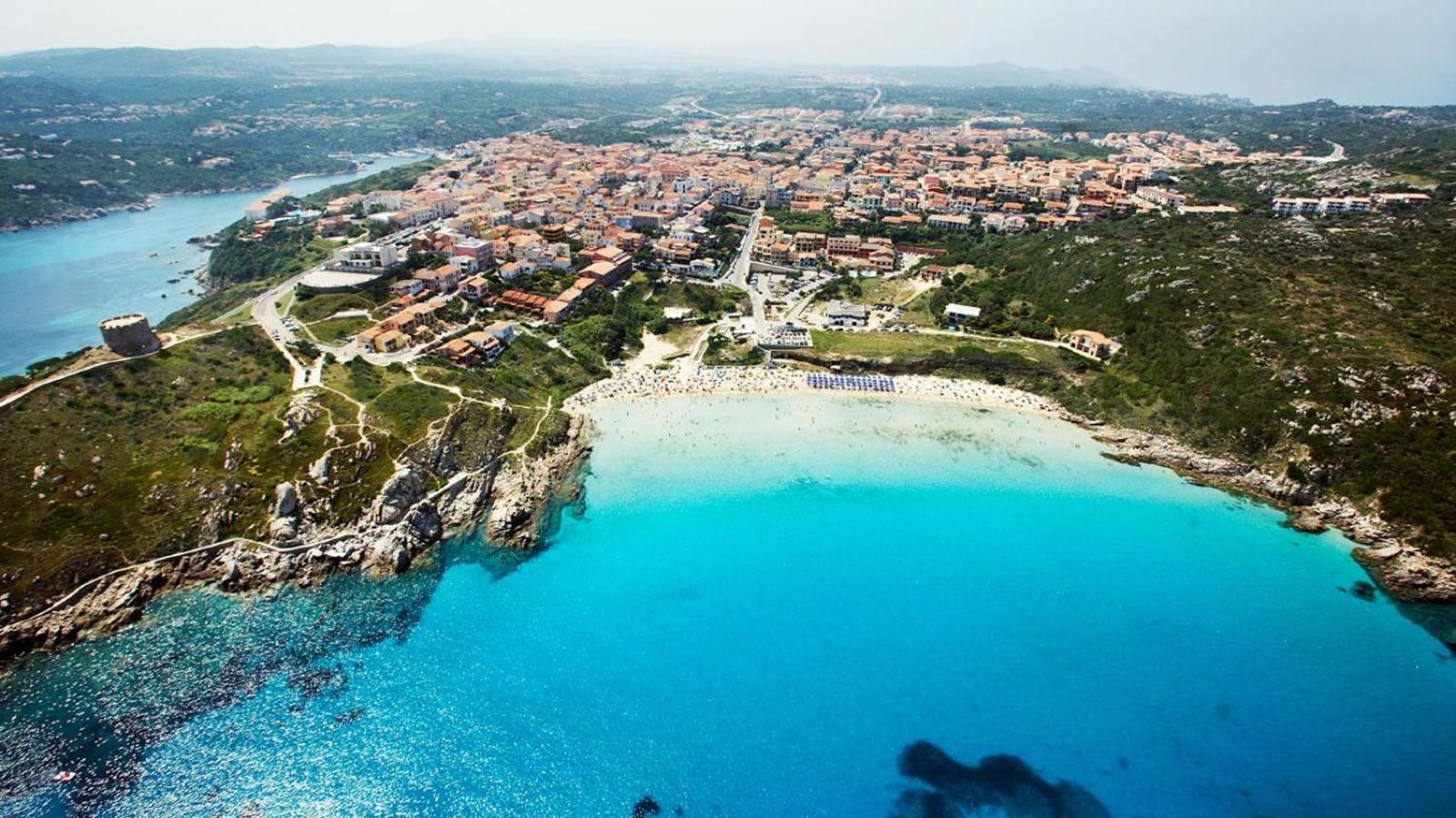 Tresor Hotell Santa Teresa Gallura Exteriör bild